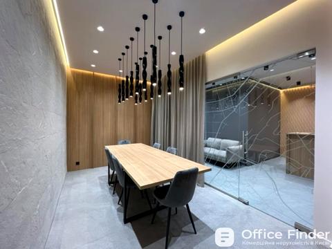 комерційна за адресою Кловський узвіз, 7a