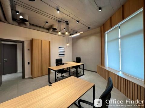 комерційна за адресою Кловський узвіз, 7a