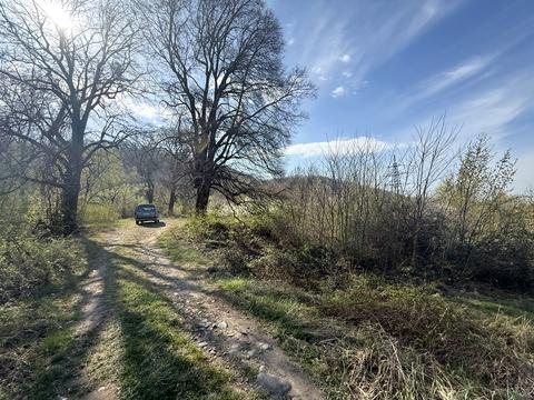 участок по адресу Ужанська