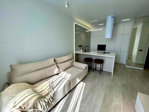 квартира по адресу Салютная ул., (Будинок 02301-02303)