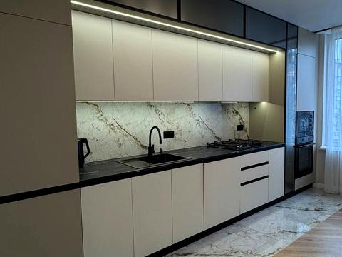 квартира за адресою Степана Бандери вул., (Будинок 4)