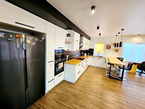 будинок за адресою Богдана Хмельницького