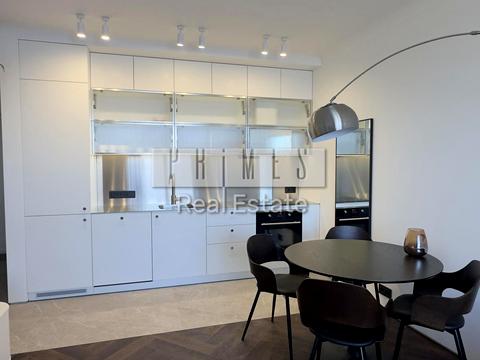 квартира за адресою Дніпровська набережна вул., 15-Д