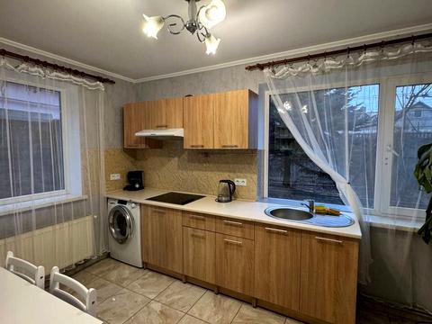 будинок за адресою Виноградна вул.