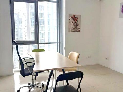 комерційна за адресою Трускавецька вул., 8