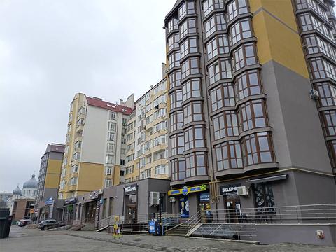 комерційна за адресою Незалежності бульв., 2