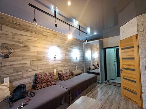 коммерческая по адресу Червоной Калины просп. (Владимира Маяковского), 4