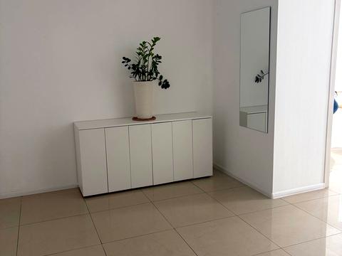 комерційна за адресою Трускавецька вул., 8