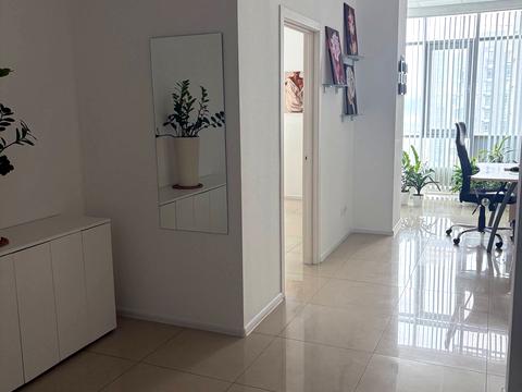 комерційна за адресою Трускавецька вул., 8