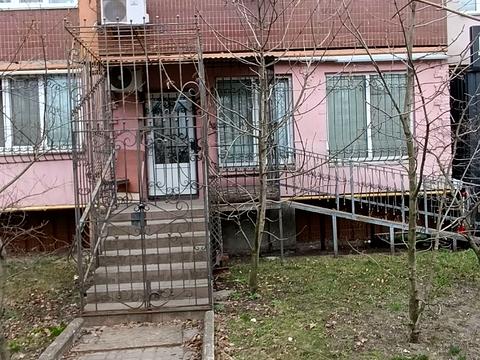 комерційна за адресою Червоної Калини просп. (Володимира Маяковського), 4
