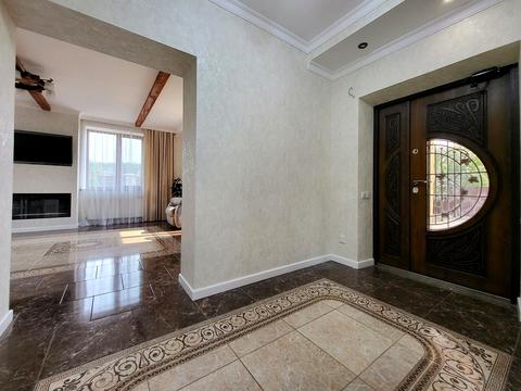 будинок за адресою Нова