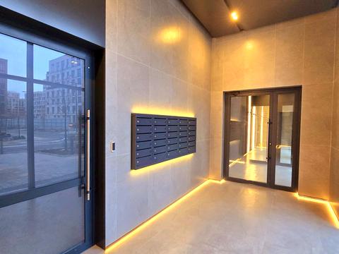 квартира за адресою Салютна вул., (Будинок 03701-03705)