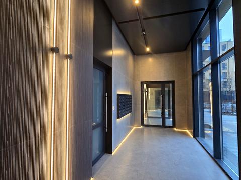 квартира за адресою Салютна вул., (Будинок 03701-03705)