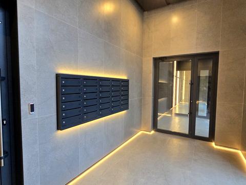 квартира за адресою Салютна вул., (Будинок 03701-03705)
