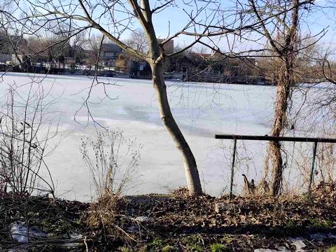 будинок за адресою Центральна вул.