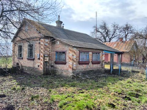 будинок за адресою Шкільна