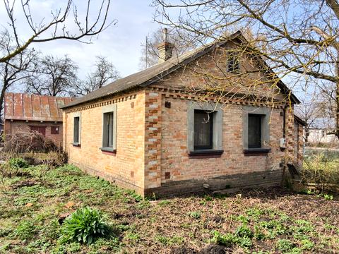 будинок за адресою Шкільна