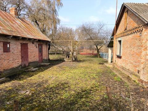 будинок за адресою Шкільна