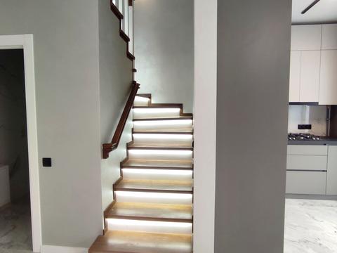 дом по адресу Ярослава Стецька ул.