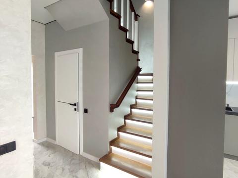 дом по адресу Ярослава Стецька ул.