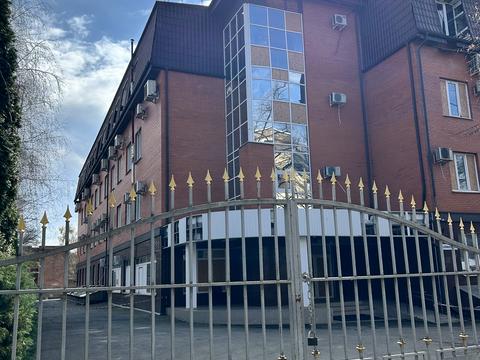 комерційна за адресою 23 Серпня вул., 20а