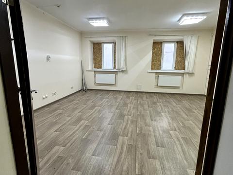 коммерческая по адресу 23 Августа ул., 20а