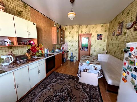 квартира за адресою Академіка Булаховського вул., 5-Б