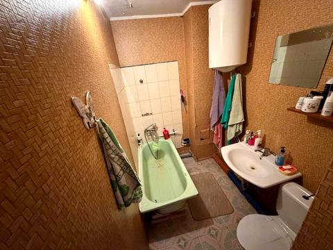 квартира за адресою Академіка Булаховського вул., 5-Б