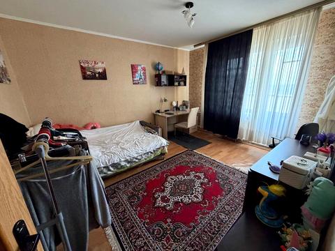 квартира за адресою Академіка Булаховського вул., 5-Б