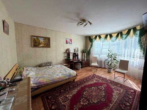 квартира за адресою Академіка Булаховського вул., 5-Б