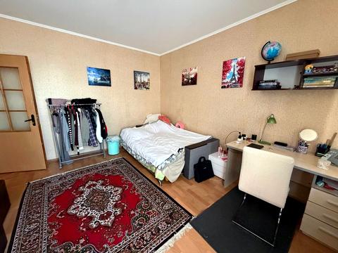 квартира за адресою Академіка Булаховського вул., 5-Б