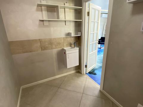 комерційна за адресою Доківська вул., 10, к6