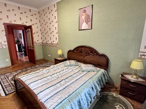 квартира за адресою Гетьмана Петра Дорошенка вул. (Жовтнева), 40