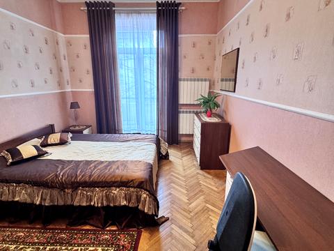 квартира за адресою Гетьмана Петра Дорошенка вул. (Жовтнева), 40