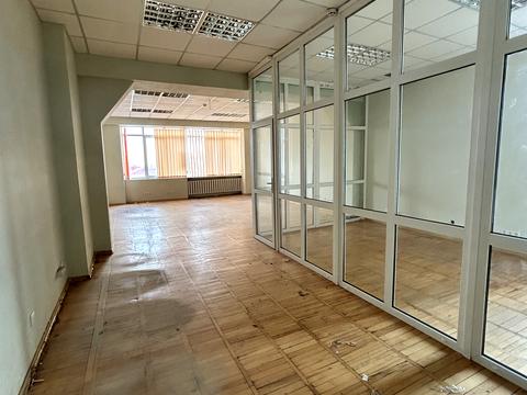 комерційна за адресою Вартових Неба вул. (Тобольська), 42