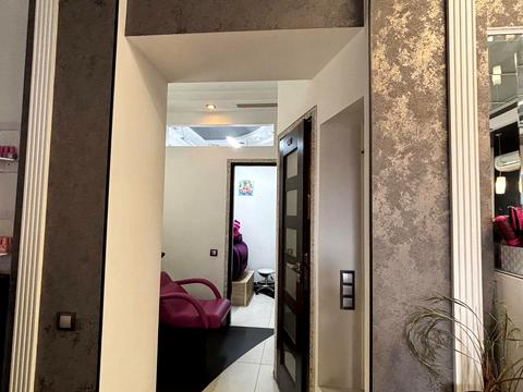 комерційна за адресою Костя Левицького вул. (), 85