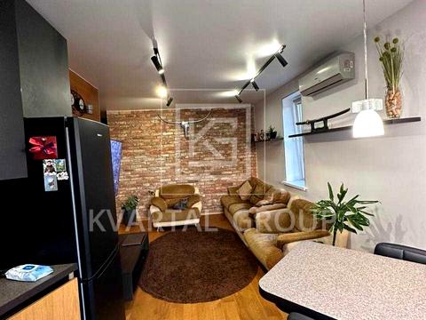 квартира за адресою Літературна вул. (Чехова), 4-А