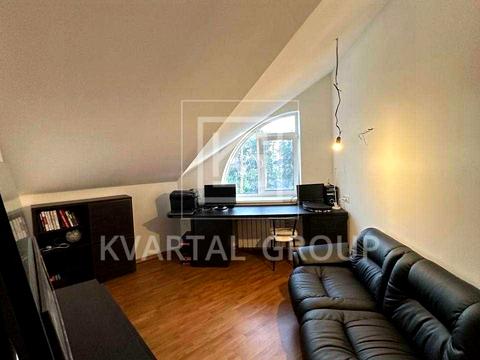 квартира за адресою Літературна вул. (Чехова), 4-А