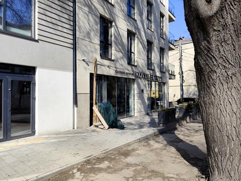 коммерческая по адресу 16-го Июля ул., (Будинок)