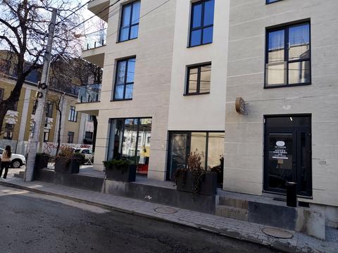 коммерческая по адресу 16-го Июля ул., (Будинок)