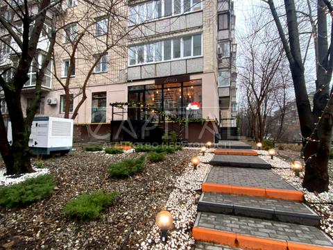 комерційна за адресою Андрія Верхогляда вул. (Михайла Драгомирова), 6-Б