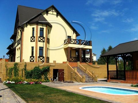 будинок за адресою Стежки вул.