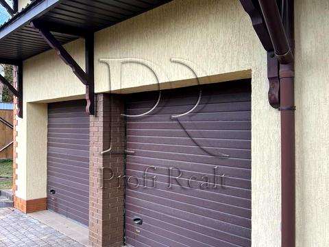 будинок за адресою Стежки вул.