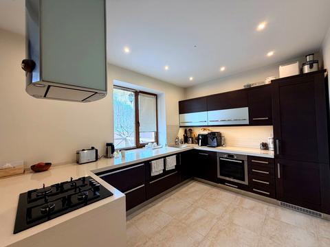 будинок за адресою Київська вул.