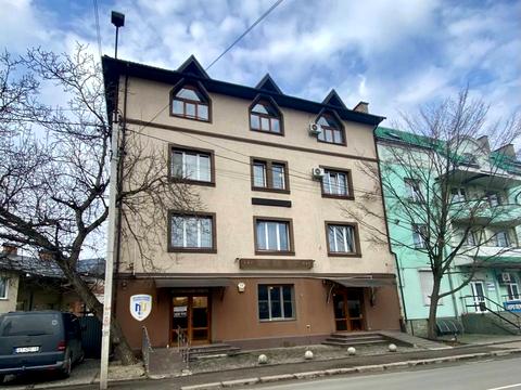 коммерческая по адресу Зализничная ул., 33