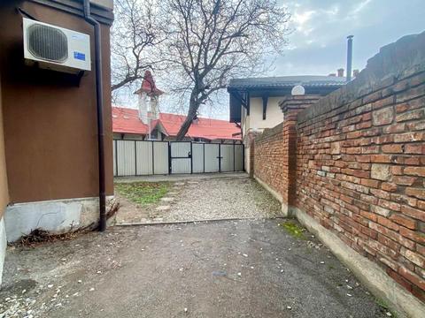 коммерческая по адресу Зализничная ул., 33