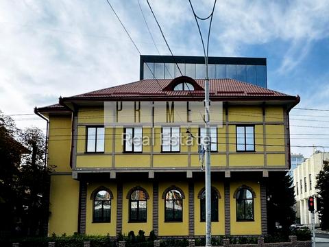 комерційна за адресою Генерала Алмазова вул. (Кутузова), 12