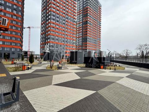 комерційна за адресою Братів Чибінєєвих вул. (Чернігівська), 8-А