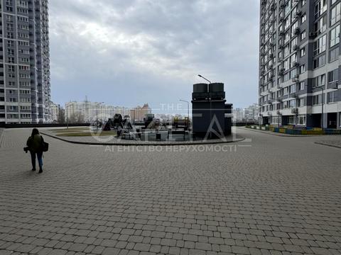 коммерческая по адресу Ревуцкого ул., 40-В