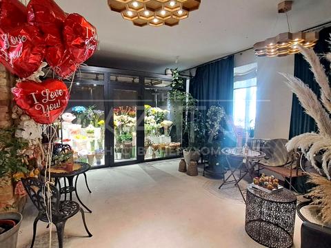 коммерческая по адресу Михаила Грушевского ул., 28/2